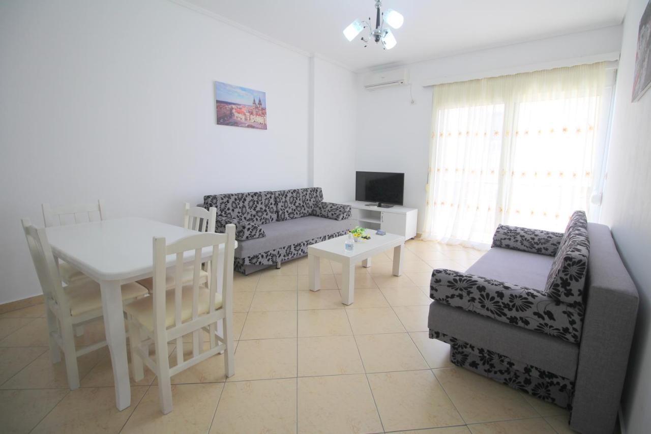 Eleana Apartments Sarandë Exterior foto