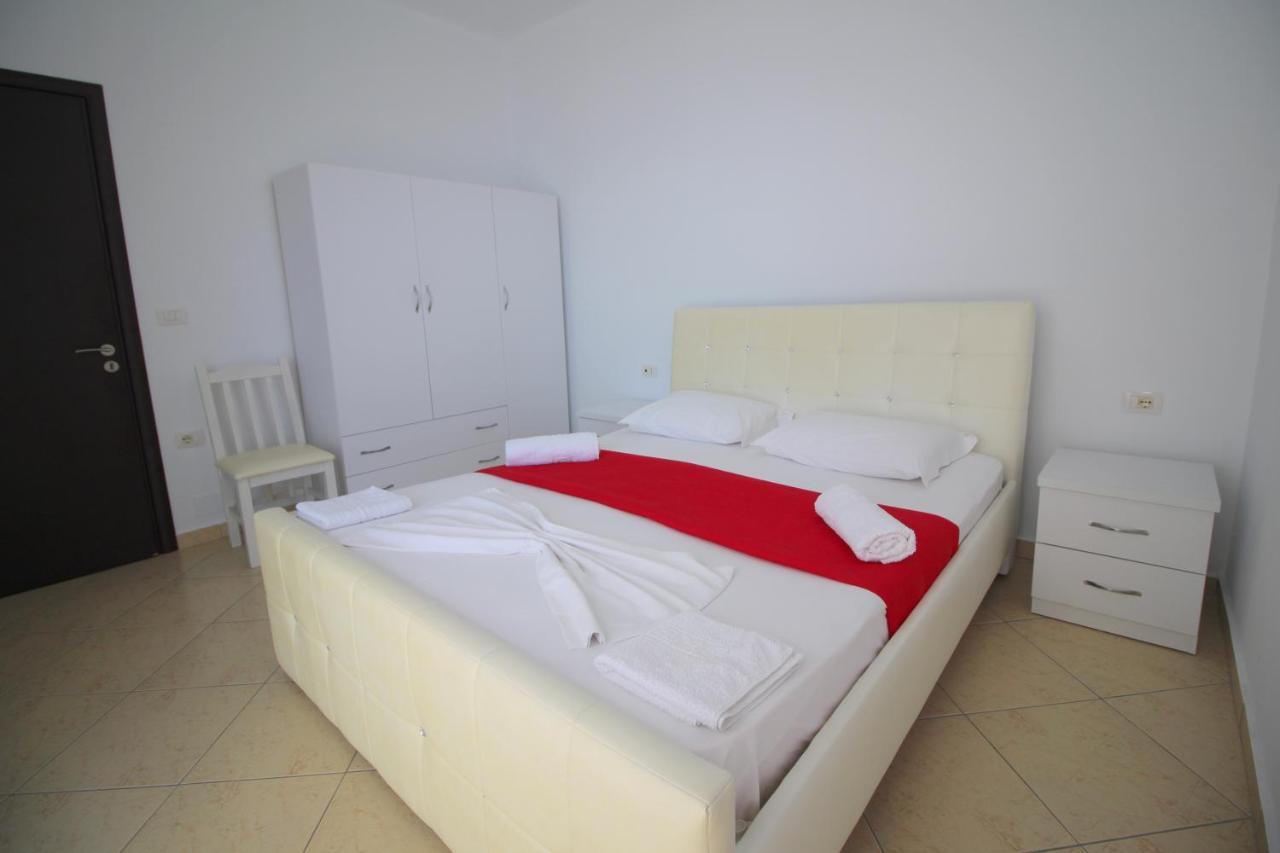 Eleana Apartments Sarandë Exterior foto