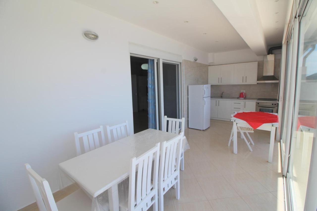Eleana Apartments Sarandë Exterior foto
