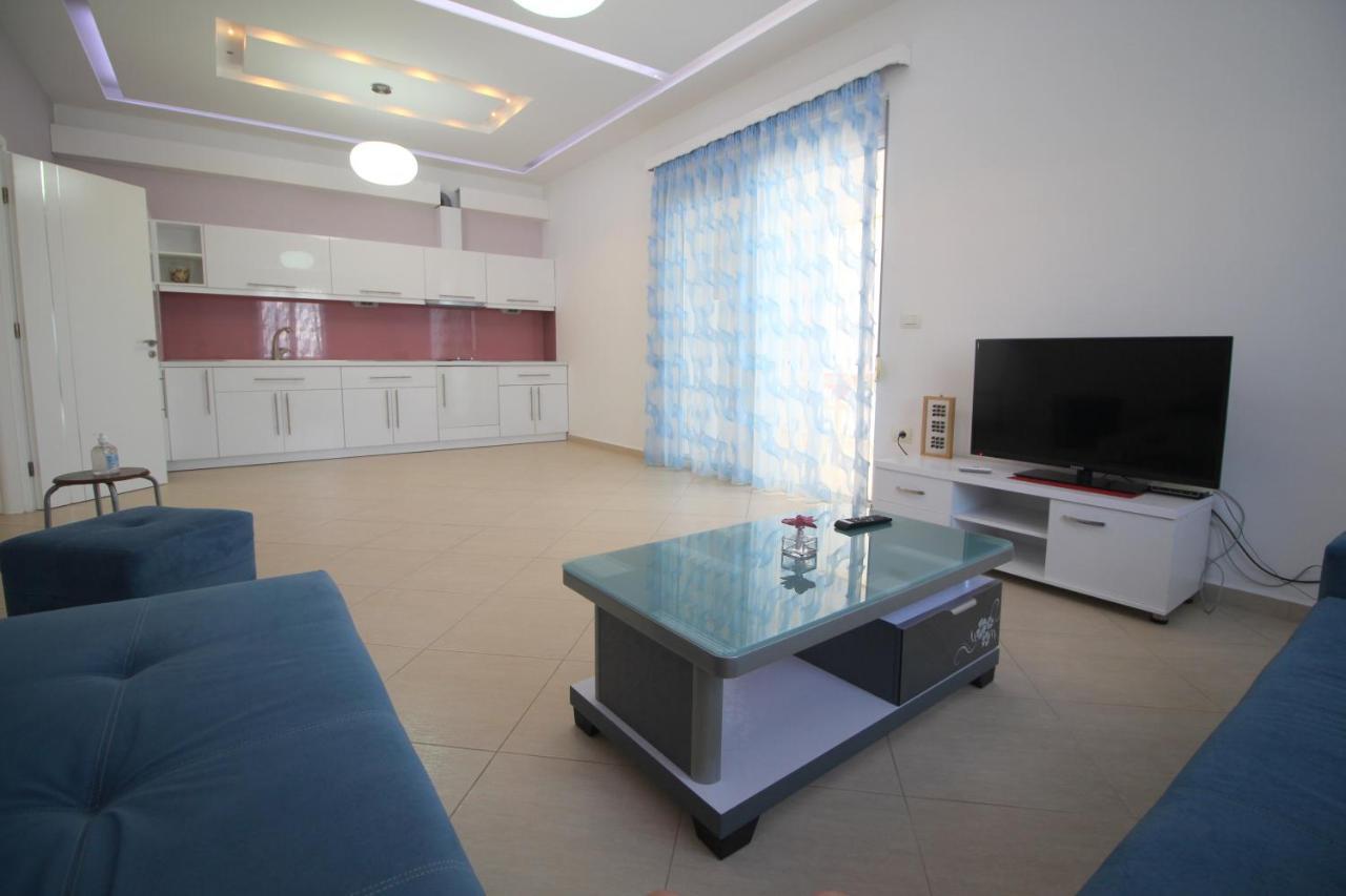 Eleana Apartments Sarandë Exterior foto