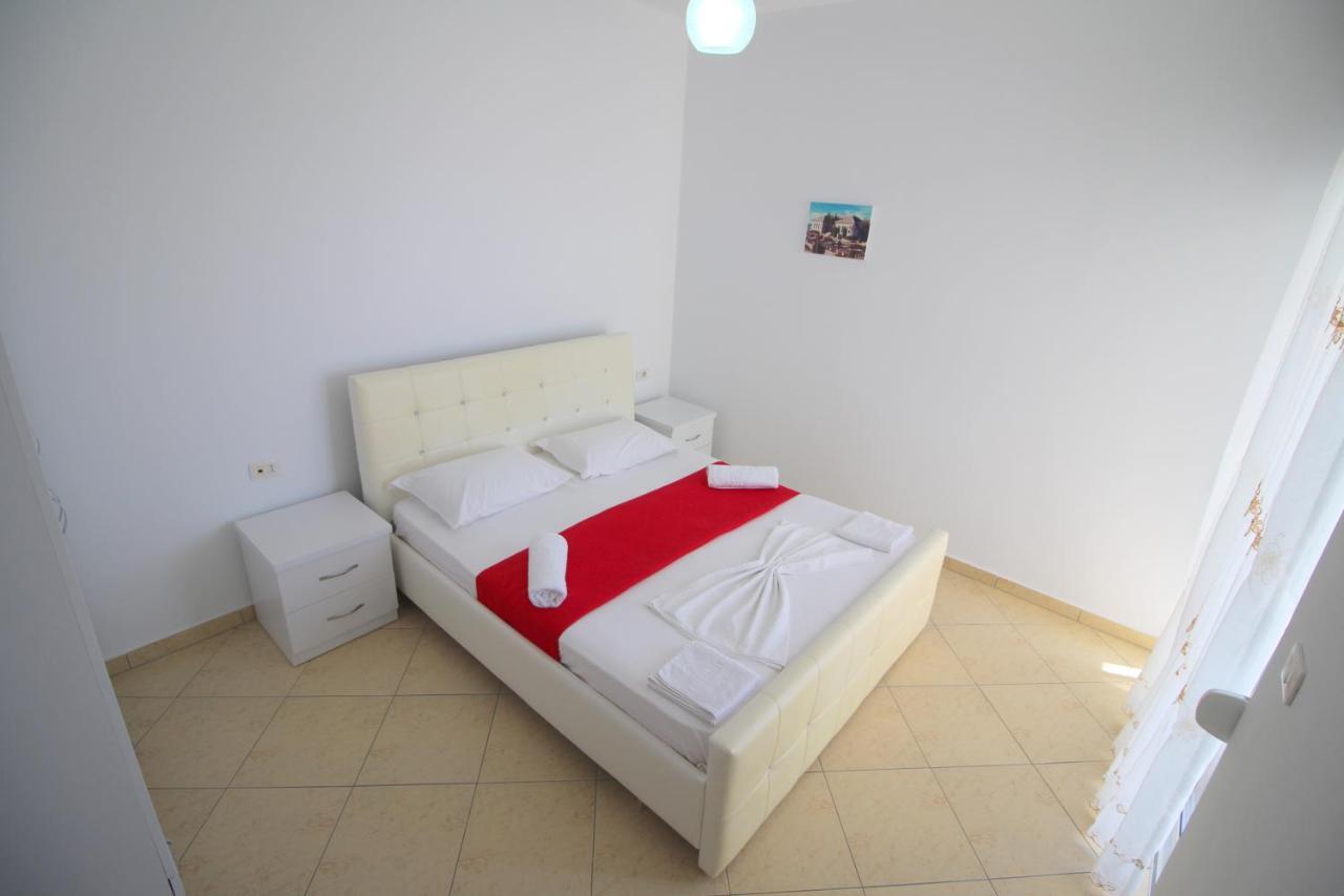 Eleana Apartments Sarandë Exterior foto