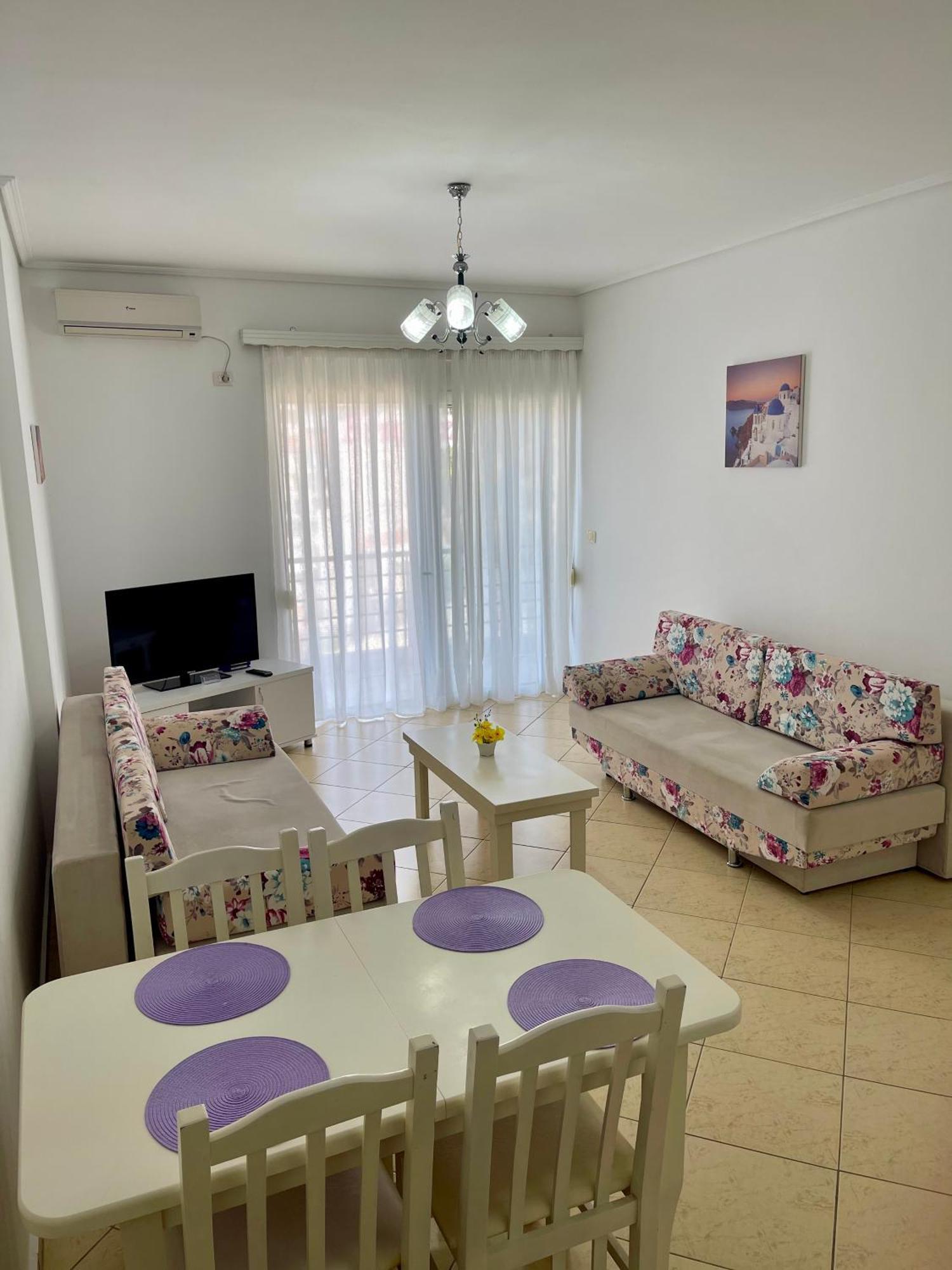 Eleana Apartments Sarandë Exterior foto